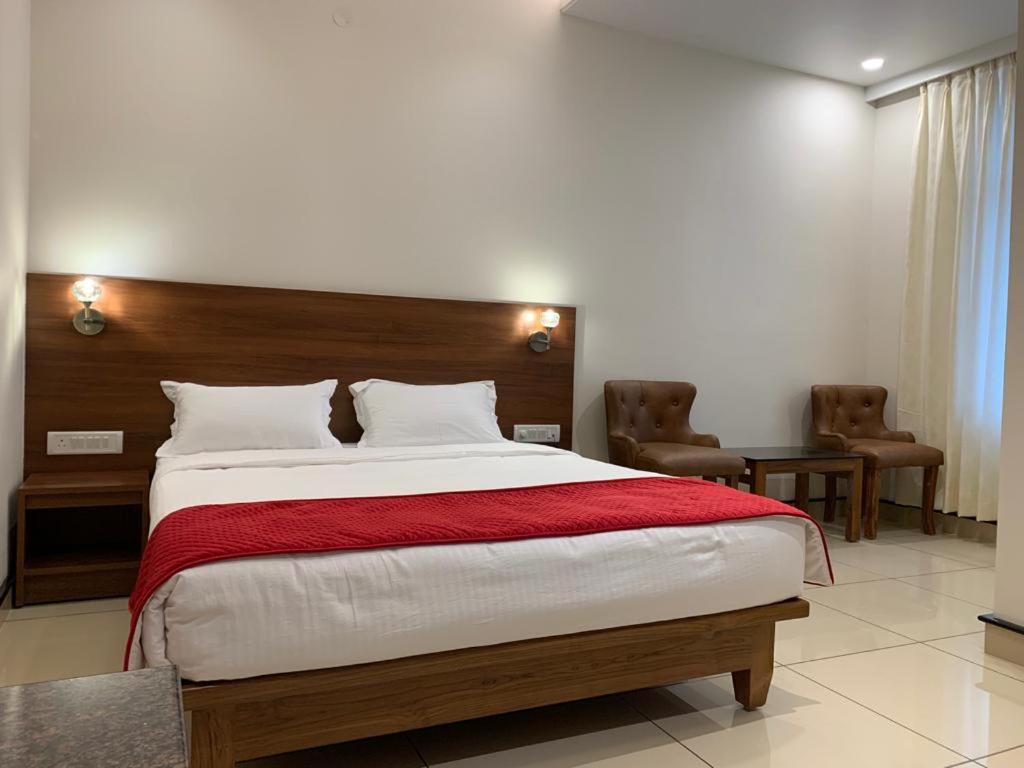 Jesta Residency Otel Hassan Dış mekan fotoğraf